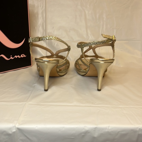 Nina Veralee-YG Heels 8M Platino Johnson - Picture 4 of 6